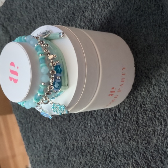 BP "Just Keep Swimming", Women's 4-pc Bracelet Set - Picture 3 of 6